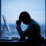 サラリーマンが鬱（うつ）状態になった時の即効性ある解消法。効果的克服法とは。